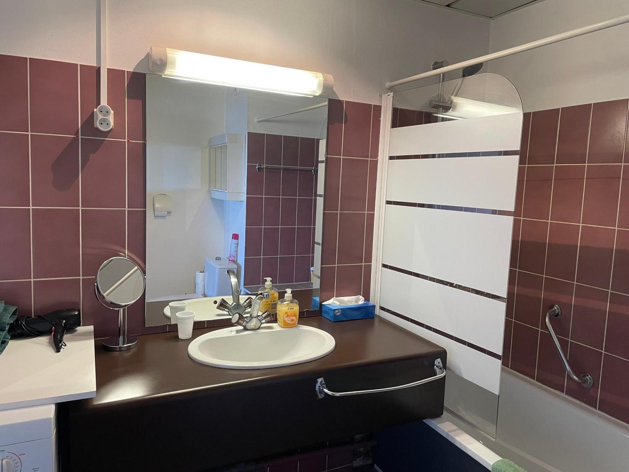 Apartamento Au Rythme Des Ferrys Calais Exterior foto